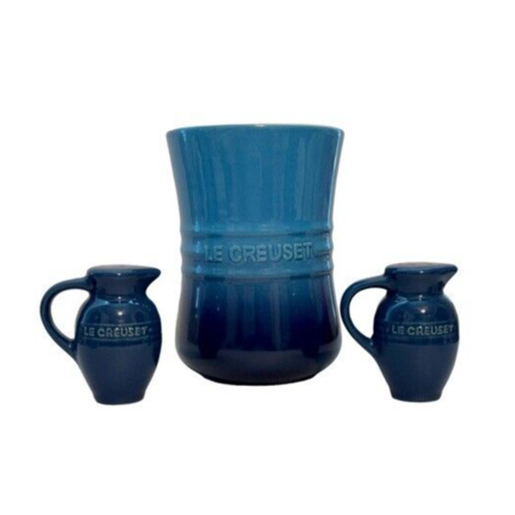 Le Creuset Utensil Crock Azure/Blue & Jug Salt n Pepper Shaker Blue - Picture 1 of 9